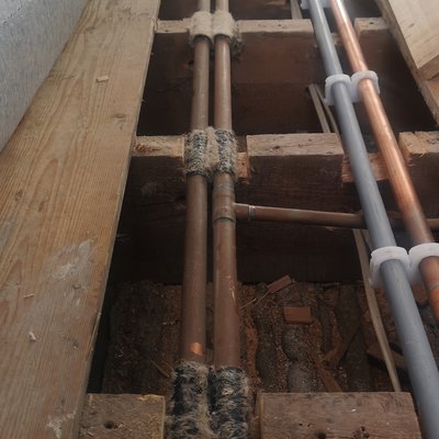 Noisy heating pipes