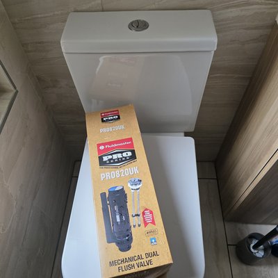 Toilet with Fluidmaster flush valve