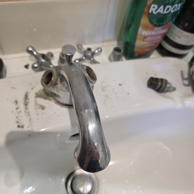 Traditional basin tap service before