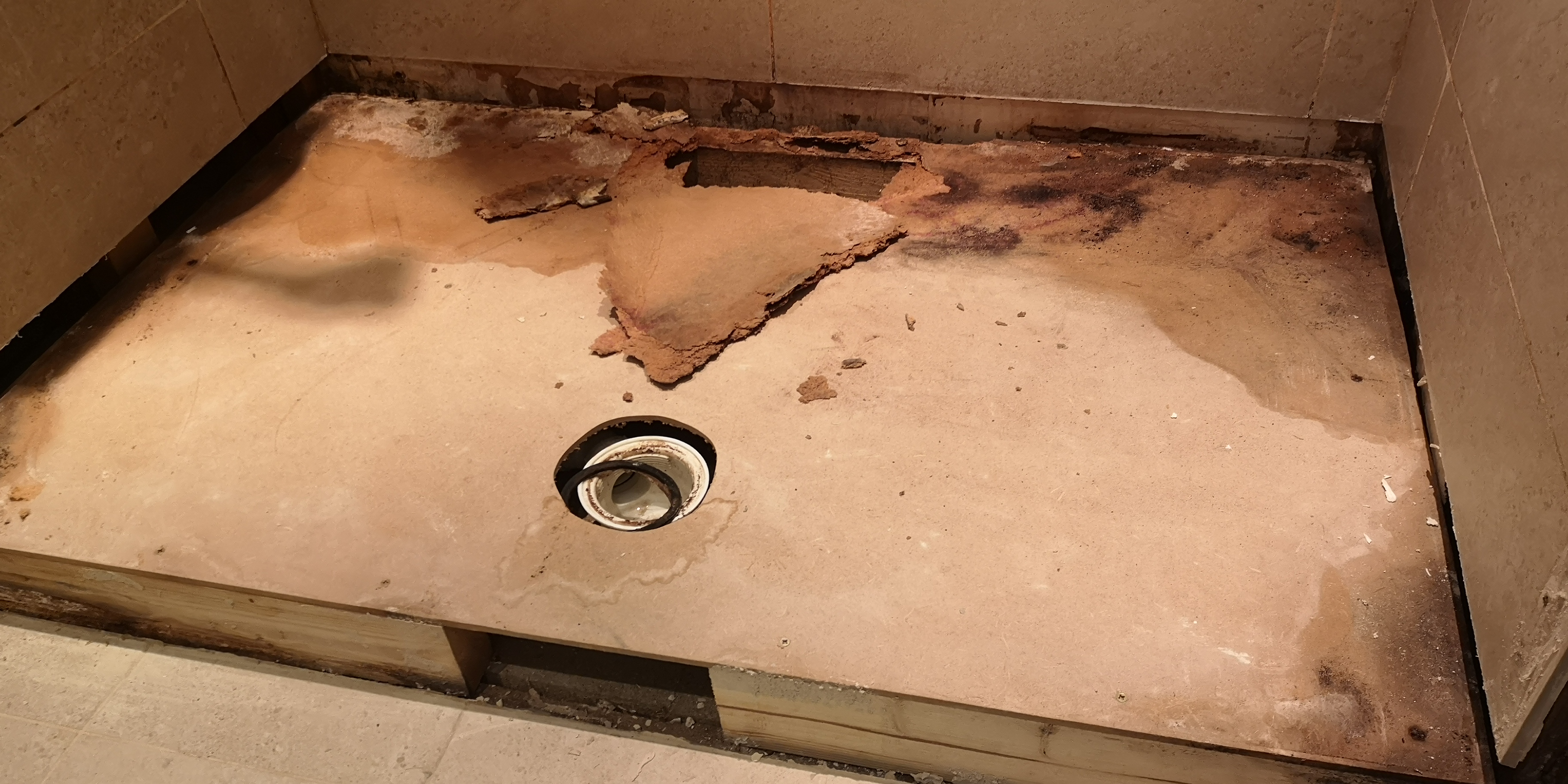 Shower tray refit before repair