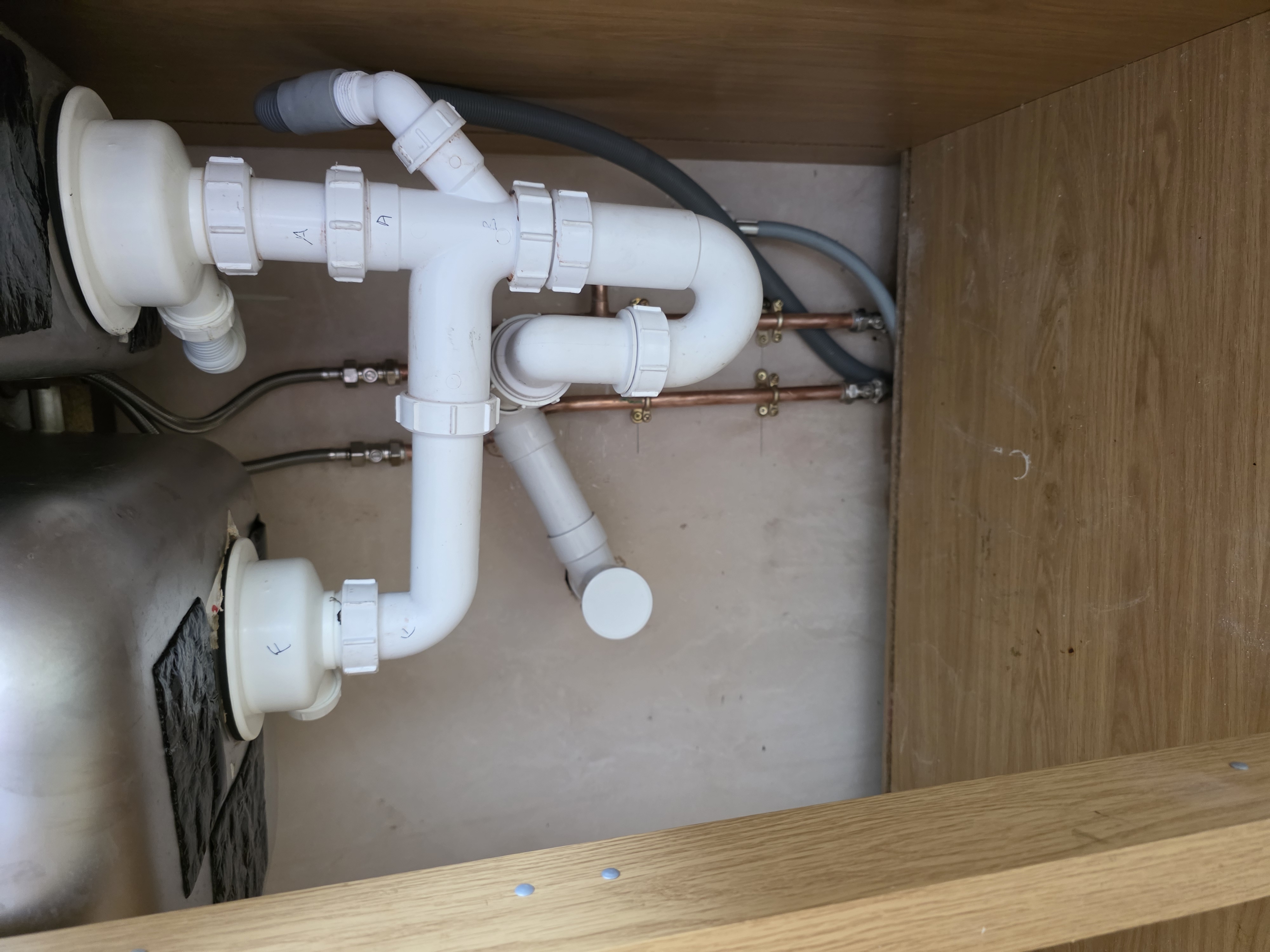 Replacement under sink waste pipework