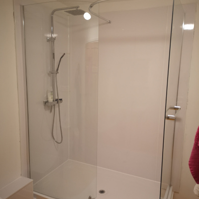 Walk-in shower
